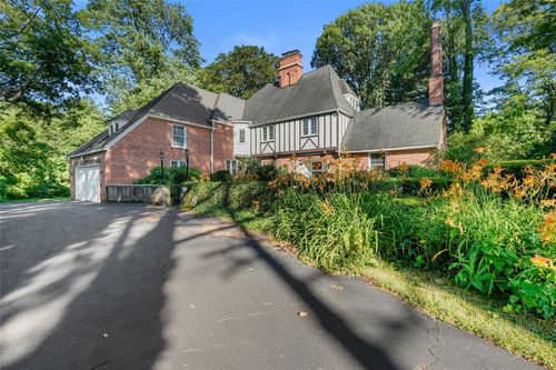 4225 State St, Erie, PA, 16508-3131 | Card Image