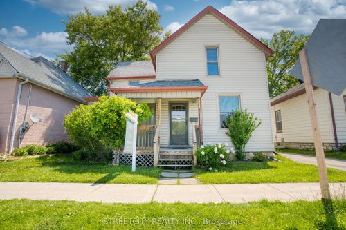 225 Ross St, Saint Thomas, ON, N5R3Y5 | Card Image