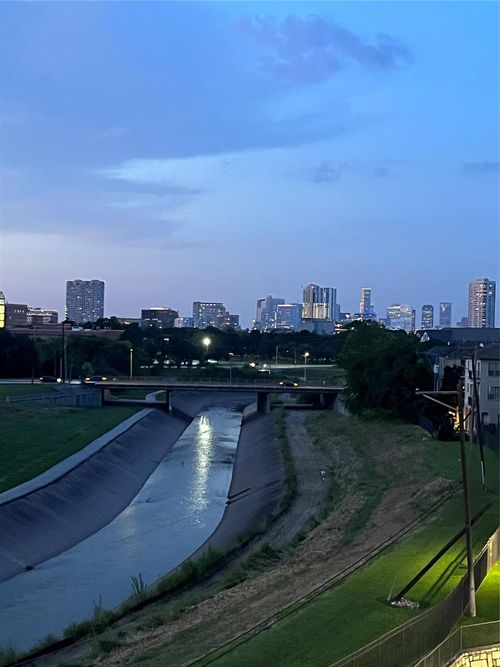unit-f-7016 Staffordshire Blvd, Houston, TX, 77030-1033 | Card Image