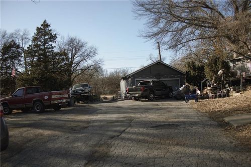 710 S 72nd St, Kansas City, KS, 66111-2858 | Card Image