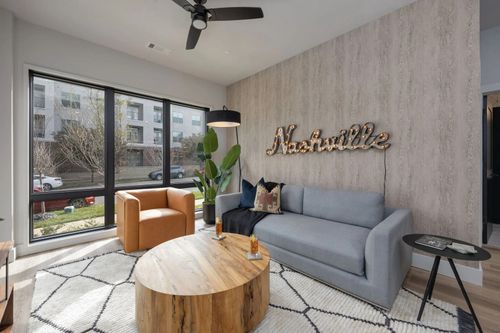 3104 Long Blvd, Nashville, TN, 37203-1252 | Card Image