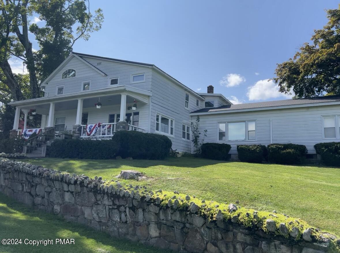 Martin Ln, Effort, PA 18330