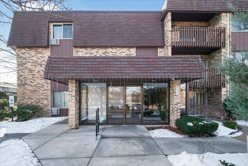 apt-312-940 Old Willow Rd, Prospect Heights, IL, 60070-2421 | Card Image