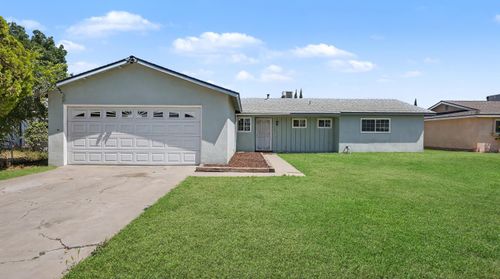 4200 W Whitendale Ave, Visalia, CA, 93277-5775 | Card Image