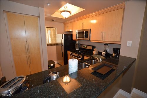 327-220 E Flamingo Rd, Las Vegas, NV, 89169-0300 | Card Image