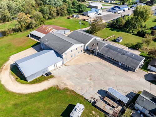 520 W Broadway St, Blair, WI, 54616-7803 | Card Image