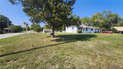 16112 Harris Avenue, House other with 3 bedrooms, 2 bathrooms and null parking in Belton MO | Image 3