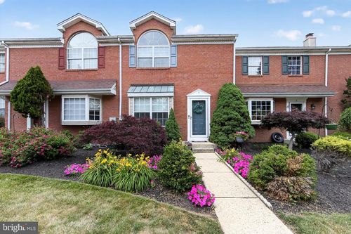 9 Linden Ct, BOYERTOWN, PA, 19512-9736 | Card Image