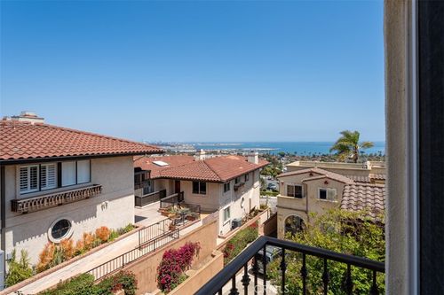 4-2912 Baywater Ave, San Pedro, CA, 90731 | Card Image