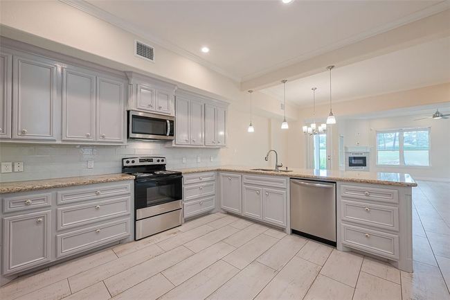 13318 Hilton Head Dr, House other with 3 bedrooms, 4 bathrooms and 2 parking in Montgomery TX | Image 16