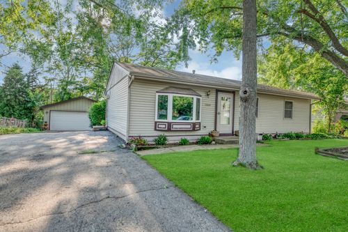 1060 Mark St, South Elgin, IL, 60177-2543 | Card Image