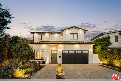 4448 Camellia Ave, North Hollywood, CA, 91602-1905 | Card Image