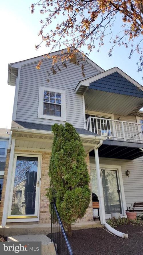 g2-1810 Society Pl, NEWTOWN, PA, 18940-3265 | Card Image