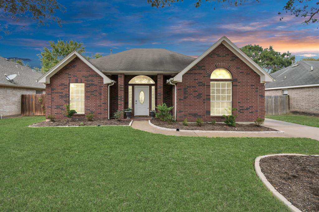 Carmel Valley Dr, Katy, TX 77449