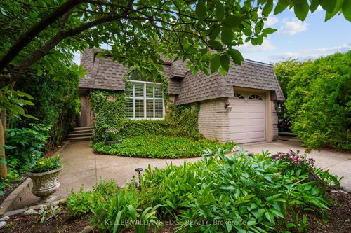 1121 Stephenson Dr, Burlington, ON, L7S2B1 | Card Image