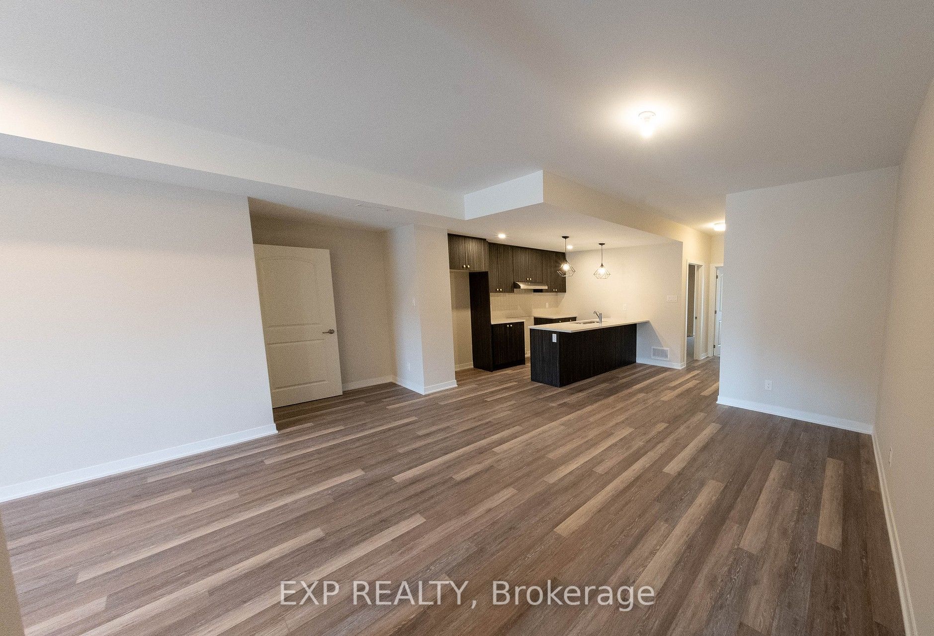 Residential Lease in Barrhaven 3