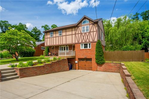 1031 Sanda Dr, Baldwin Boro, PA, 15227 | Card Image