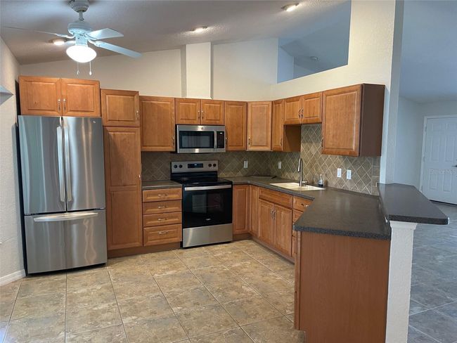 2443 Lake View Blvd, House other with 3 bedrooms, 2 bathrooms and null parking in PORT CHARLOTTE FL | Image 7