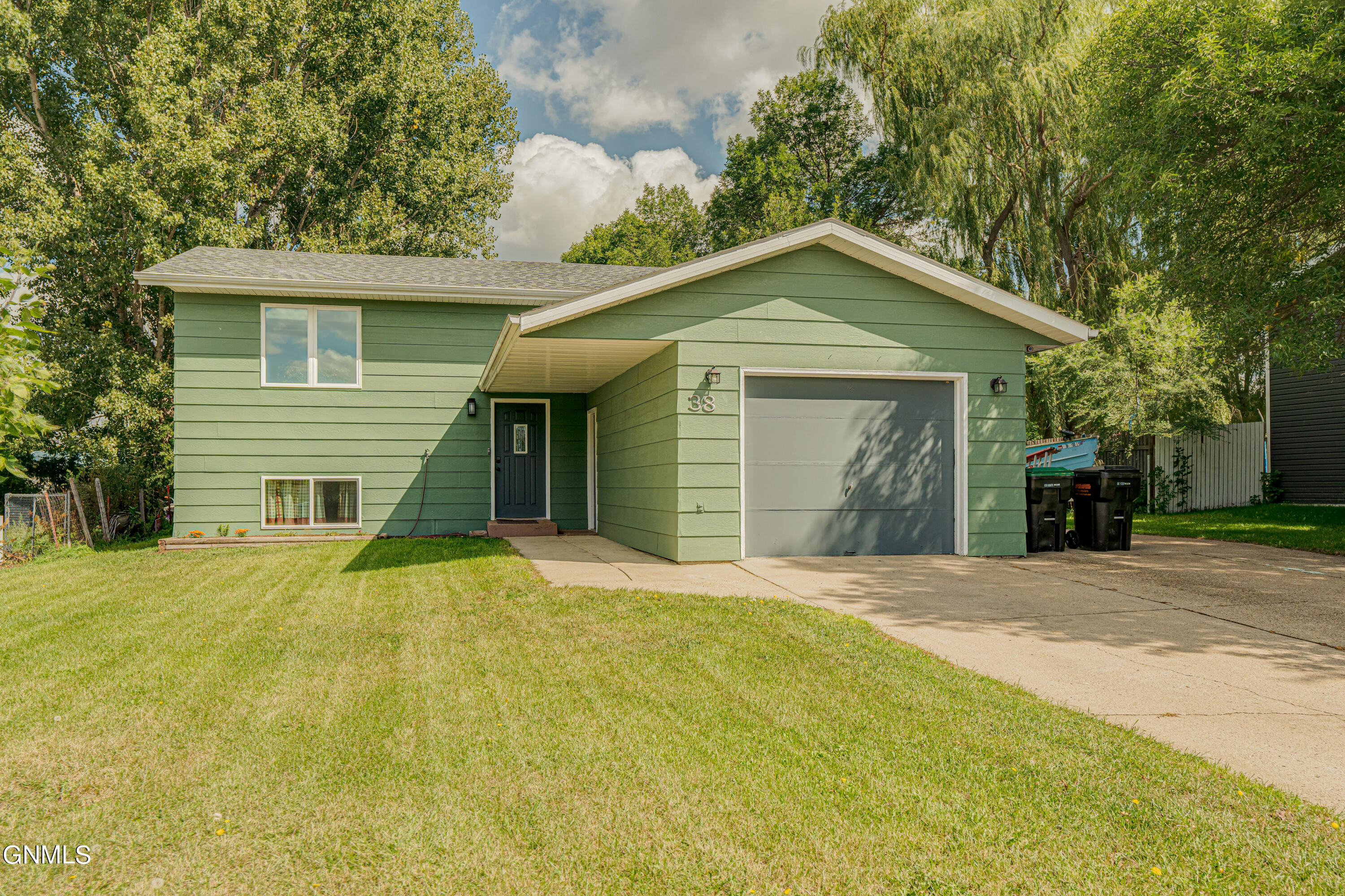 Benteen Dr, Lincoln, ND 58504