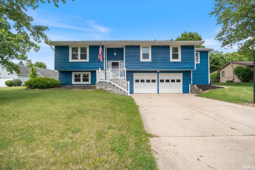 608 Lake John Cir, Winona Lake, IN, 46590-2045 | Card Image