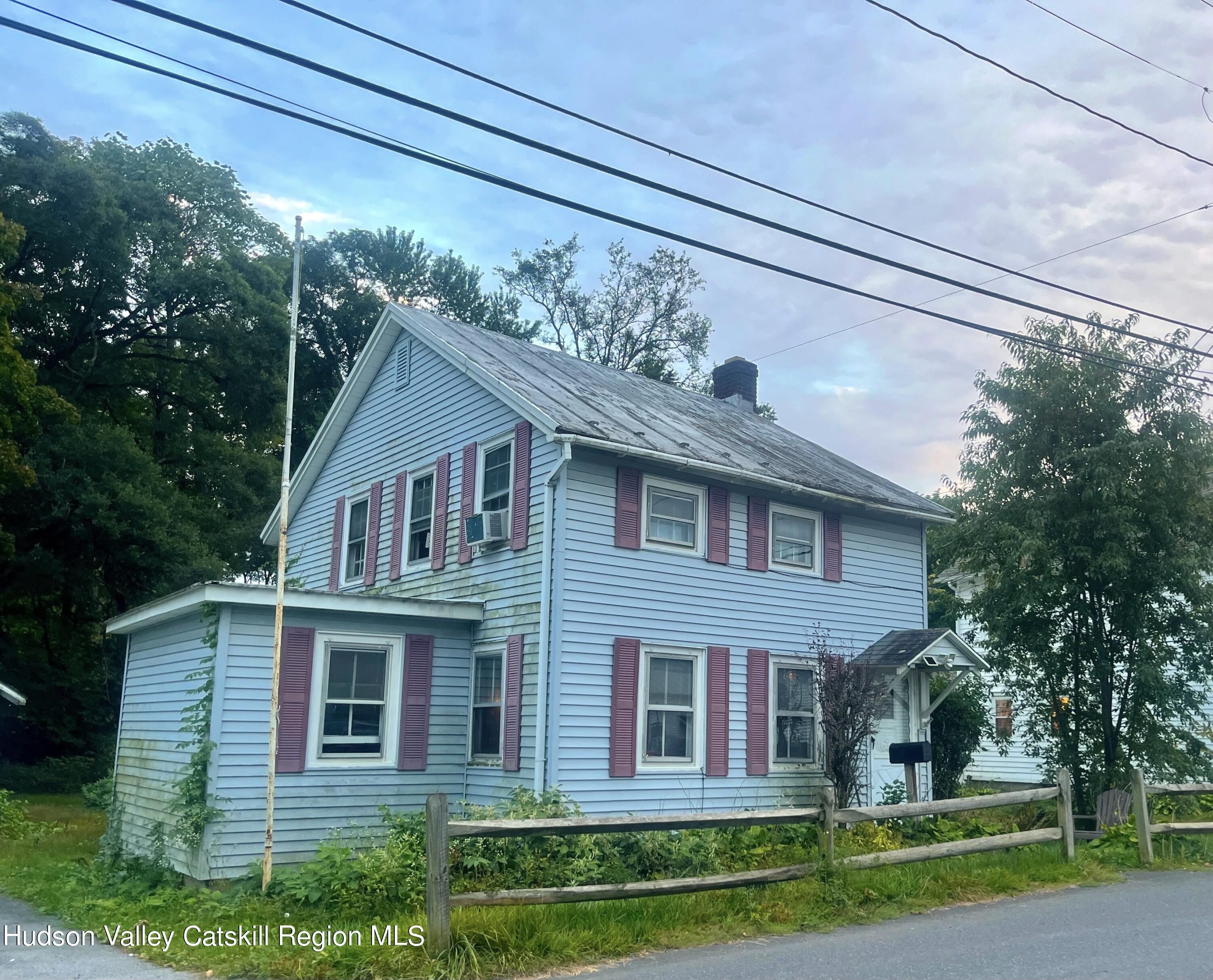 Elizabeth St, Red Hook, NY 12571
