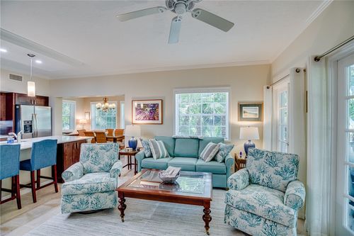 401-1215 Winding Oaks Cir E, Vero Beach, FL, 32963-4053 | Card Image