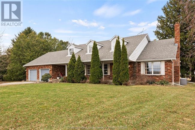 7819 Rivard Line, House other with 5 bedrooms, 4 bathrooms and null parking in Grande Pointe ON | Image 6