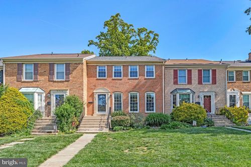 10544 Assembly Dr, FAIRFAX, VA, 22030-2702 | Card Image