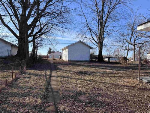 605 W 10th St, Muncie, IN, 47302-3126 | Card Image