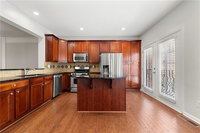2798 Loftview Sq, Townhouse with 3 bedrooms, 4 bathrooms and null parking in Atlanta GA | Image 9
