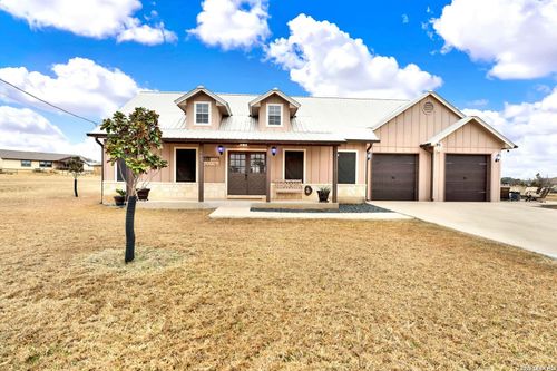 445 Spanish Grant Cir, Bandera, TX, 78003-4805 | Card Image