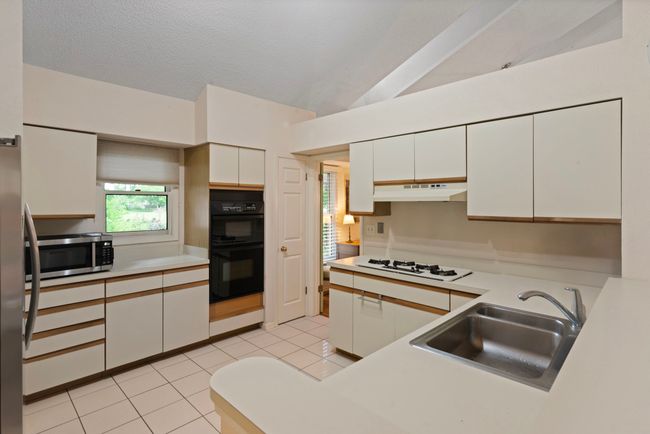 21570 N Inglenook Ln, House other with 3 bedrooms, 3 bathrooms and 2 parking in Deer Park IL | Image 7