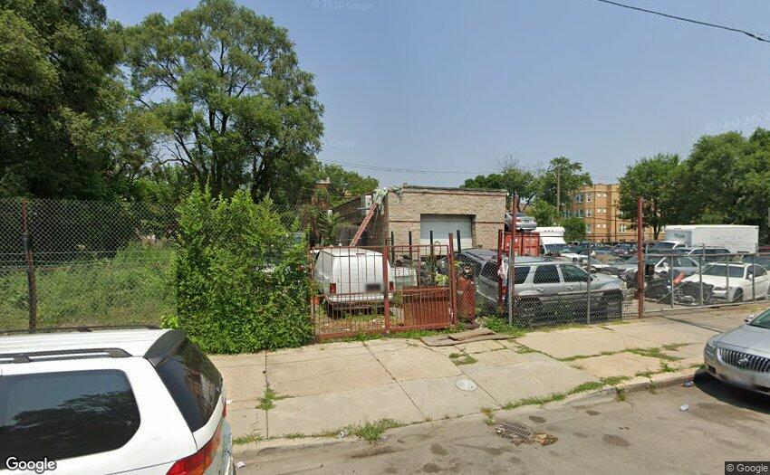 Land in Chicago