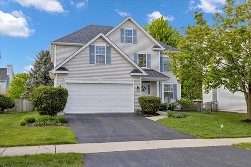 3424 Parliament Ln, Naperville, IL, 60564-4660 | Card Image