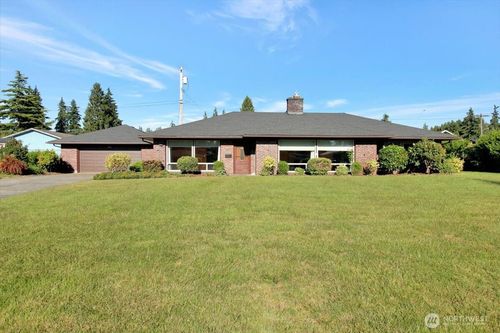 415 S Macleod Ave, Arlington, WA, 98223-1551 | Card Image
