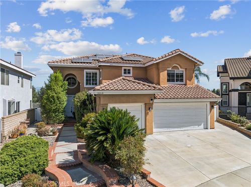 3215 Crystal Ridge Cir, Corona, CA, 92882 | Card Image