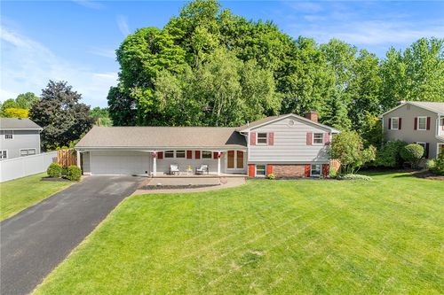 7 Aldwick Rise, Fairport, NY, 14450-3801 | Card Image