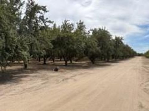 11500 S Airport Way, Manteca, CA, 95336 | Card Image