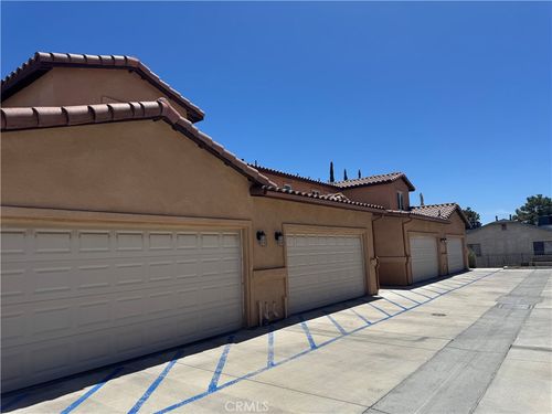 16277 Viho Rd, Apple Valley, CA, 92307 | Card Image