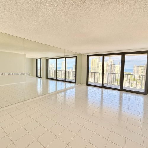 apt-2010-290 174th St, Sunny Isles Beach, FL, 33160-3256 | Card Image