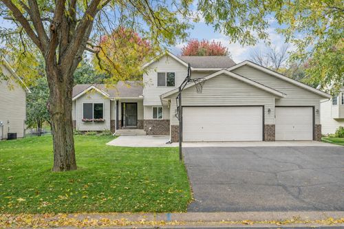 18835 Embers Ave, Farmington, MN, 55024-8738 | Card Image