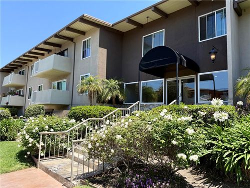 204-23930 Los Codona Avenue, Torrance, CA, 90505 | Card Image