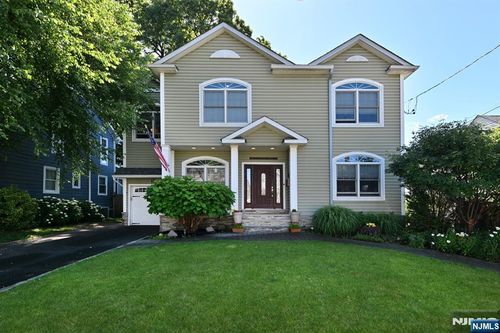 738 Grant Ave, Maywood, NJ, 07607-1621 | Card Image