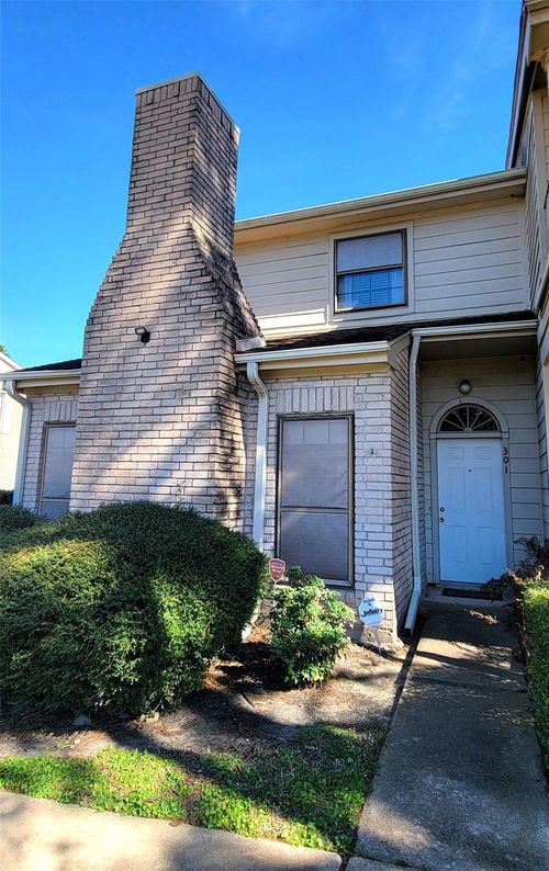 301-800 Country Place Drive, Houston, TX, 77079 | Card Image