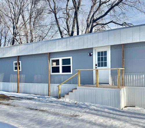 6 Boe Rd, Holderness, NH, 03245-5001 | Card Image