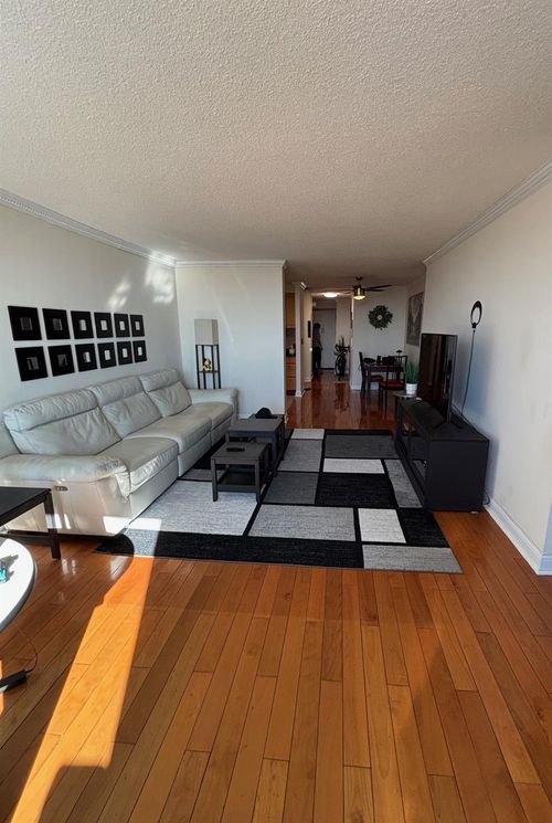 apt-21u-1 Bay Club Dr, Bayside, NY, 11360-2914 | Card Image