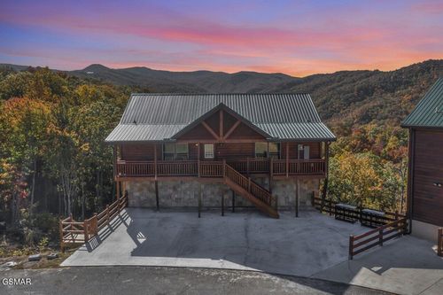 923 Street Of Dreams Dr, Gatlinburg, TN, 37738 | Card Image