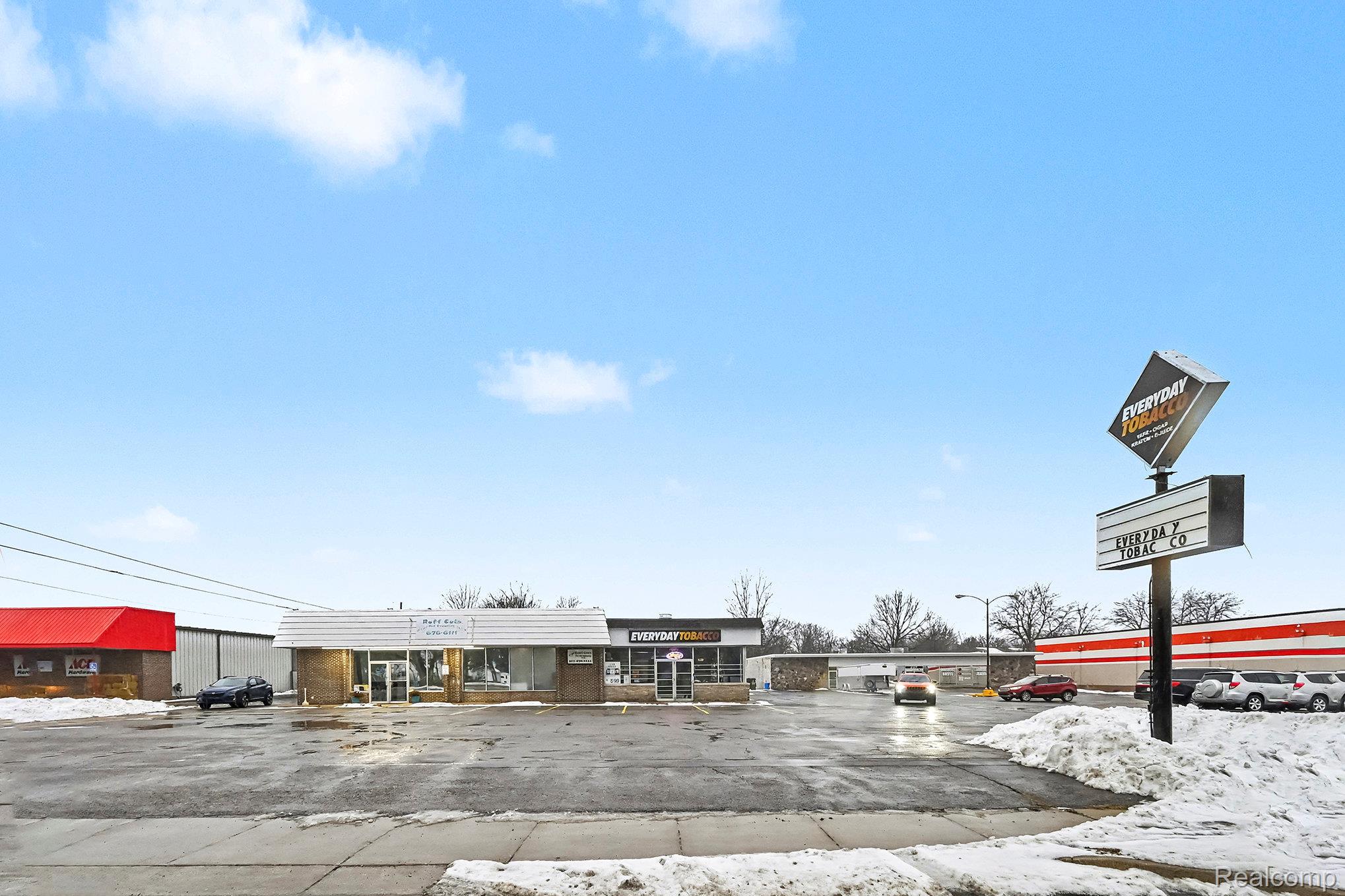 Commercial Lease in Mason 3