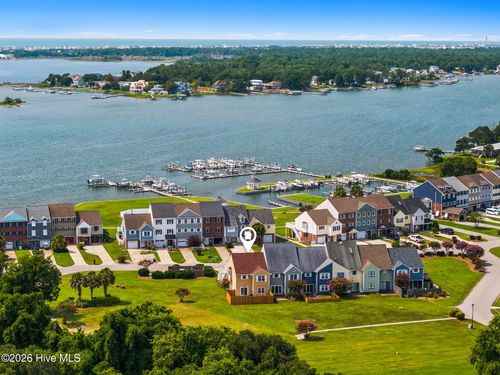 501 E Bay Dr, Sneads Ferry, NC, 28460-9768 | Card Image