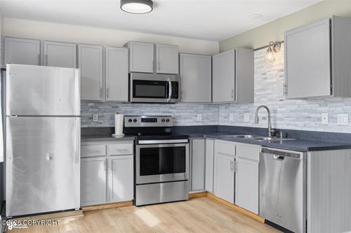 5-7068 Weimer Rd, Anchorage, AK, 99502-2949 | Card Image